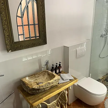 Sebastian A Vinny Bar Proste Sklep Mikulov