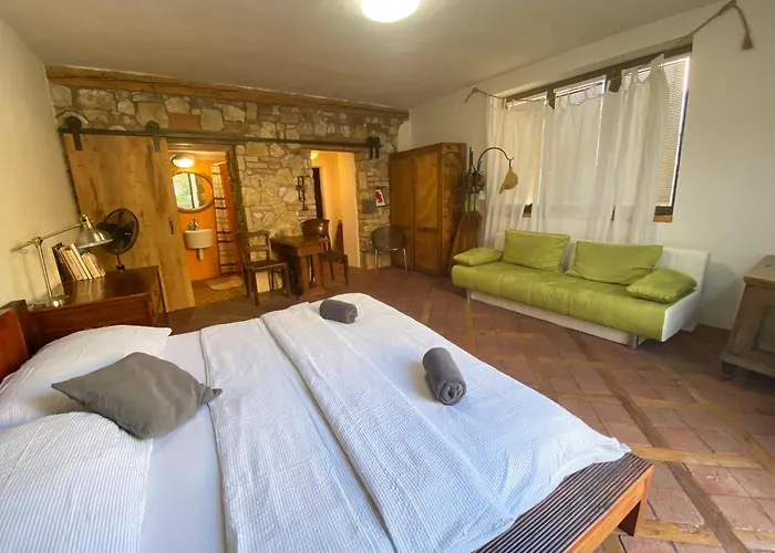 Guest house Sebastian A Vinny Bar Proste Sklep Mikulov