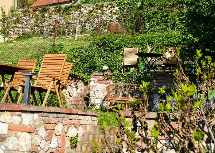Guest house Sebastian A Vinny Bar Proste Sklep Mikulov